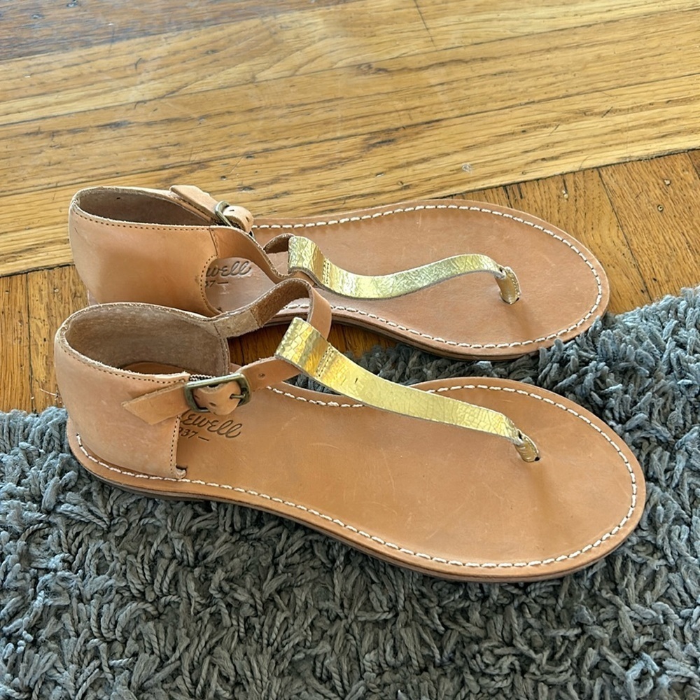 Madewell Sightseer T-Strap Thong Sandal Leather Gold Size 7.5
